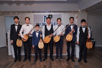 Домбыра в MURAGER MUSIC SCHOOL на Микрорайон Алмагуль 4А, 2 этаж, 