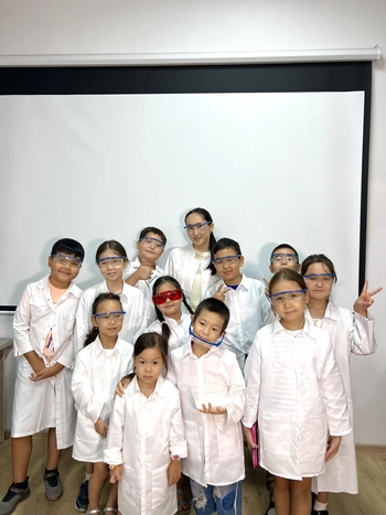 Развивашки в SciLab Junior на Мамыр-4 49, 22/2, 